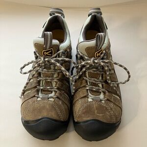 KEEN Steel Toe Oil Resist Grey Leather Hiking Lace Shoes Woman’s Sz US‎ 7 Clean